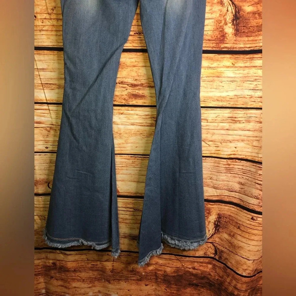Extreme Flare Jeans - Picture 12 of 13